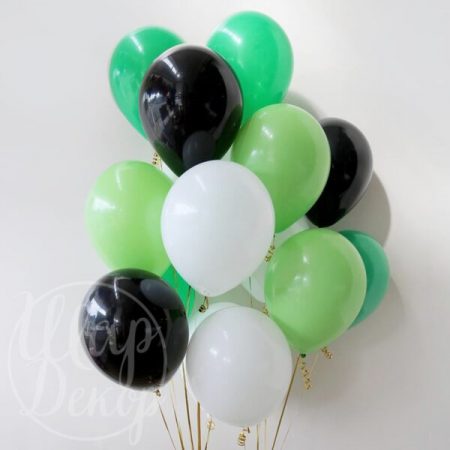 Облако воздушных шаров с гелием зеленый, белый и черный пастель