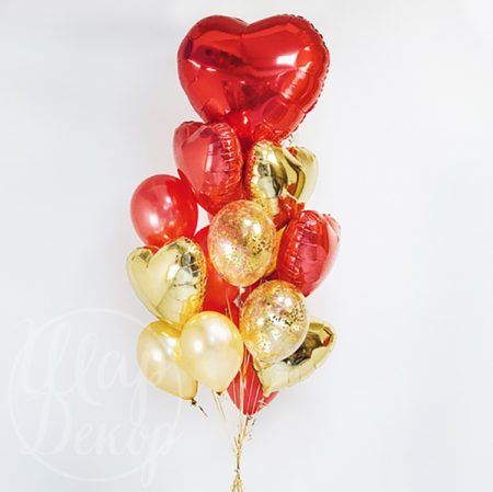 Букет шаров с гелием Золотое конфетти и красное сердце