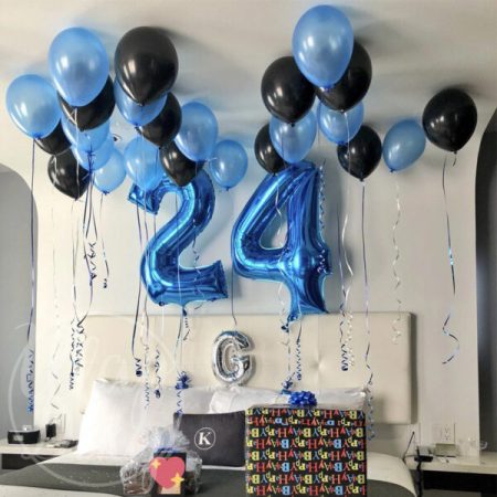 Готовое решение из воздушных шаров на 24 года Синий и черный